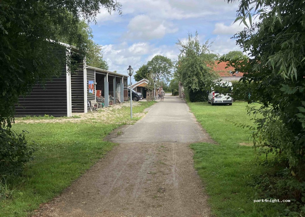 camping de lachende loods — foto