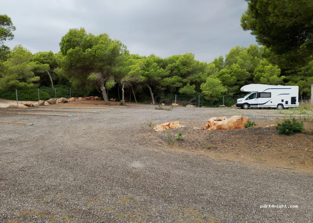 Áreas camper y de autocaravanas en Mallorca — foto 3