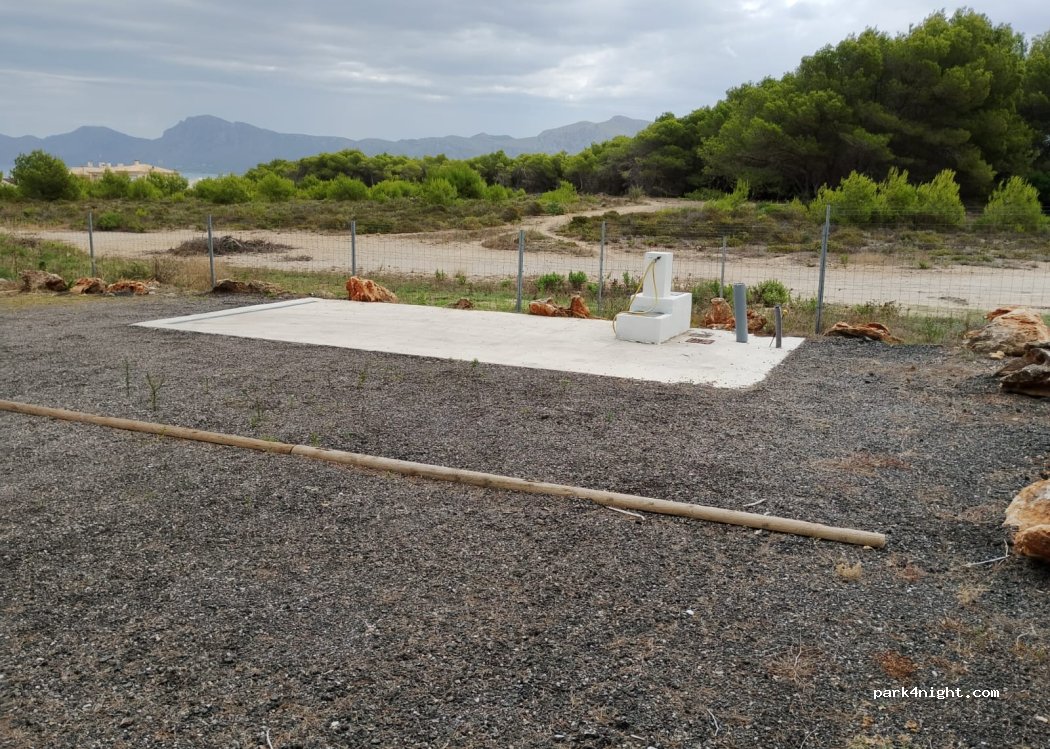 Áreas camper y de autocaravanas en Mallorca — foto 4