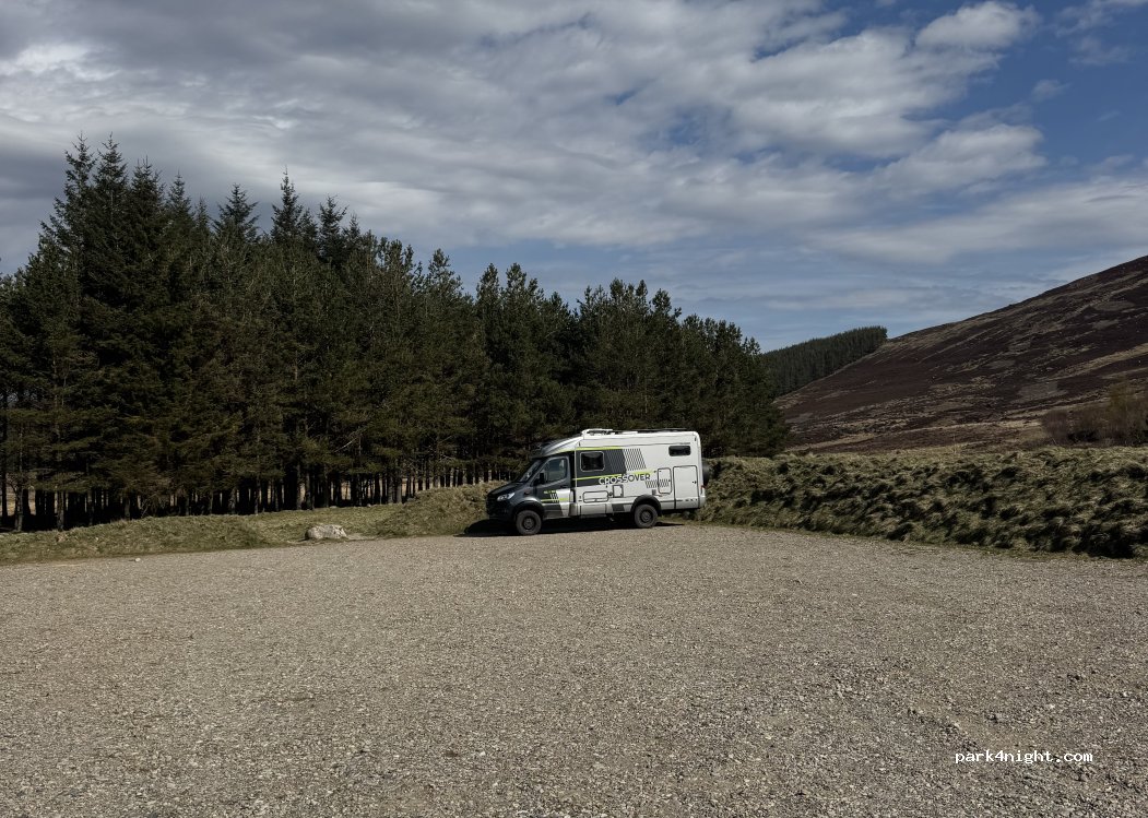 (AB35 5SU) Ballater - Loch Muick Road — foto