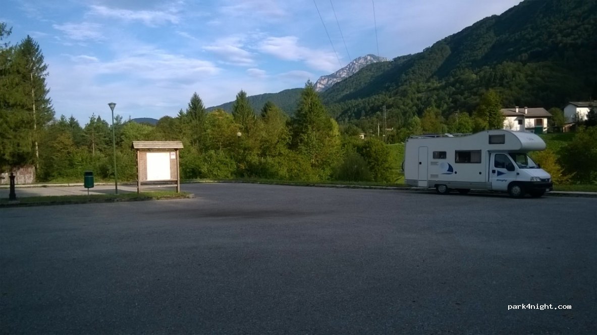 (33010) Prato - 25 Strada Provinciale 42 — foto