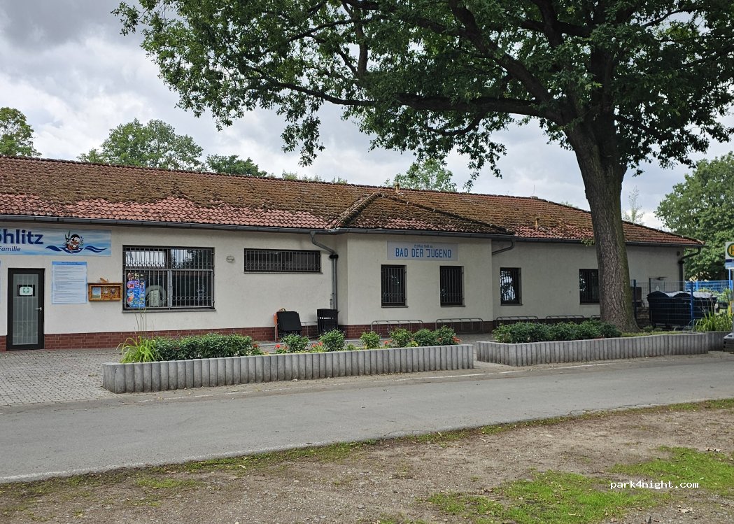 (04808) Thallwitz - Badstraße — foto 2