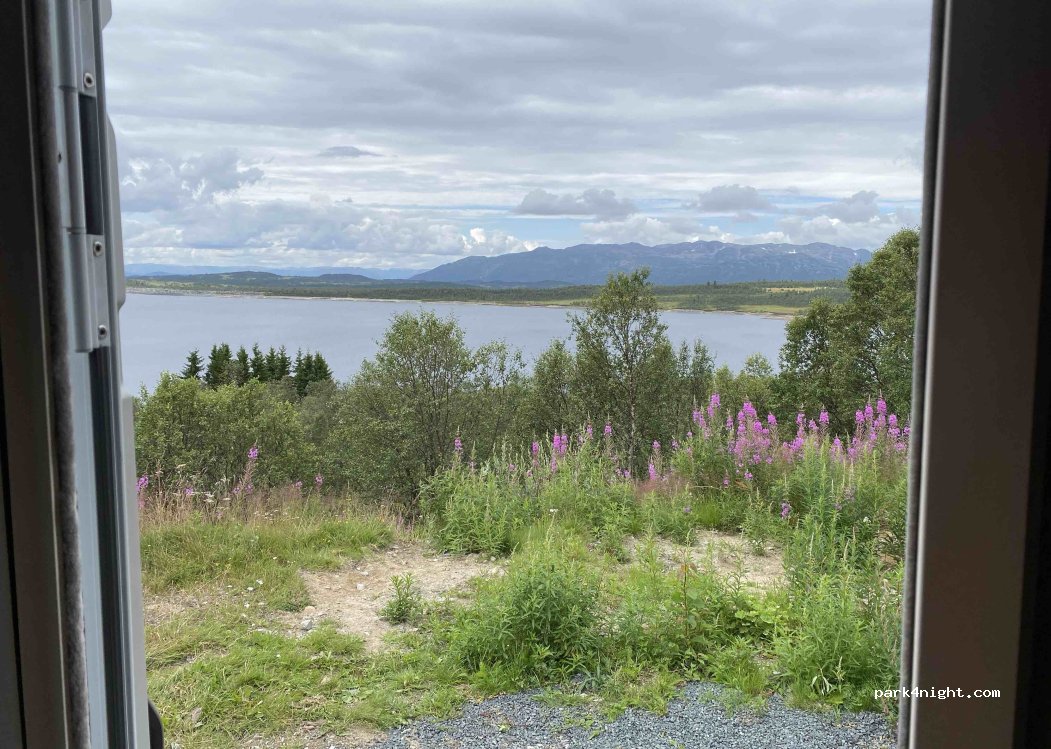 (3864) Vierli - Varlandsvegen — foto