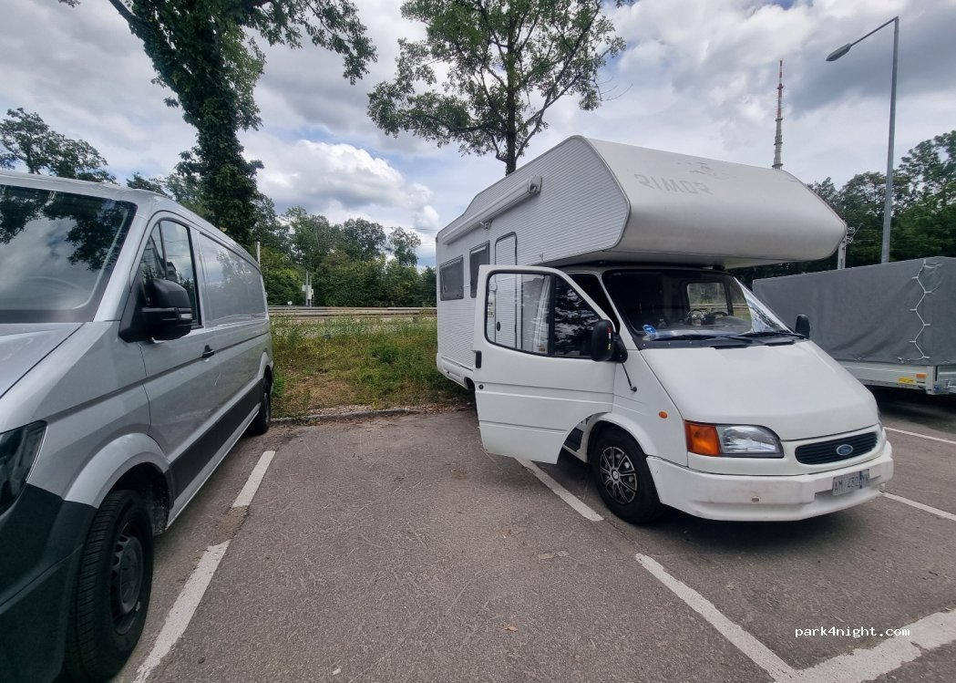 (70184) Stuttgart - Jahnstraße — foto 4