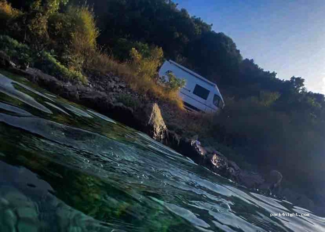 (85332) Luštica - — foto