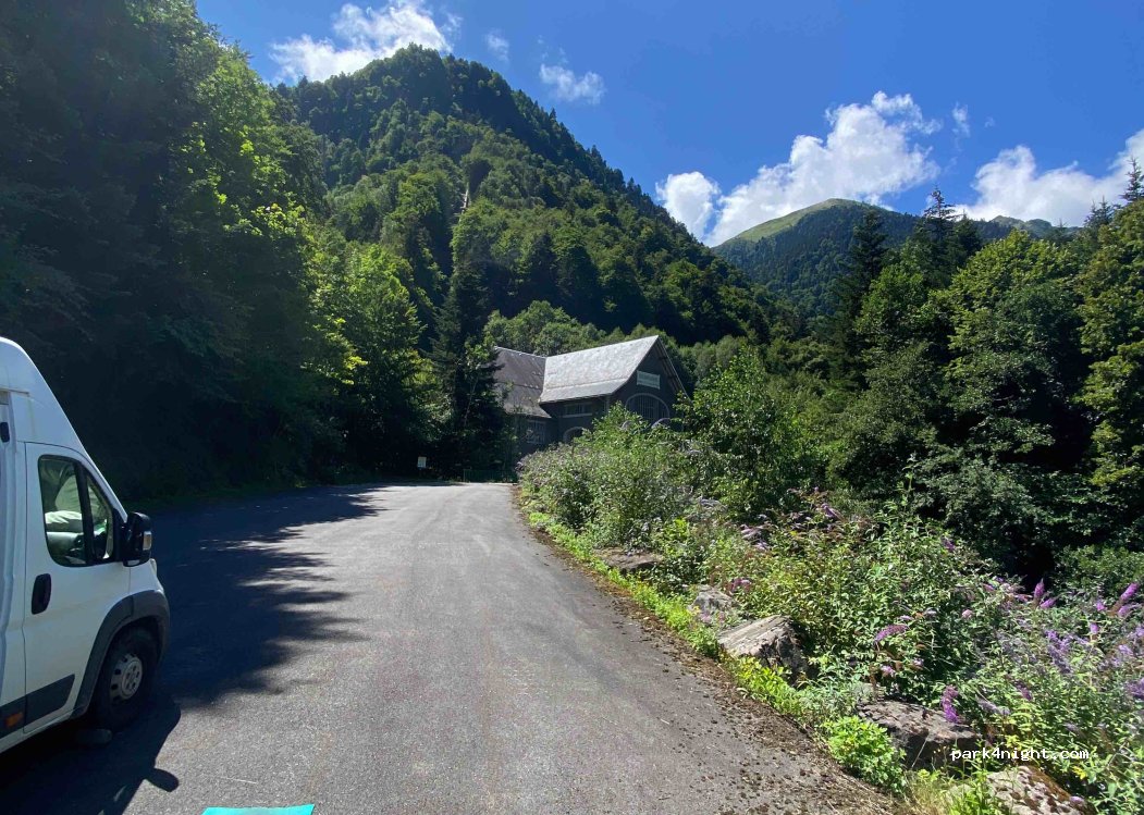 (31110) Bagnères-de-Luchon - D 46 — foto