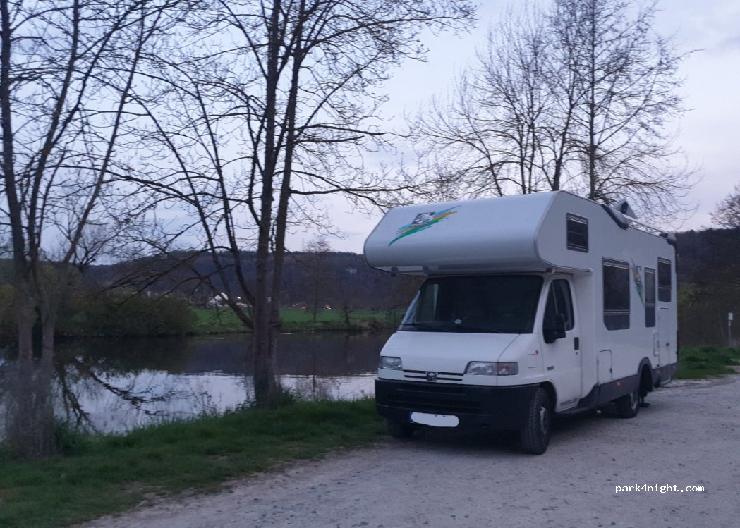 Parkplatz Etterzhausen — foto 2