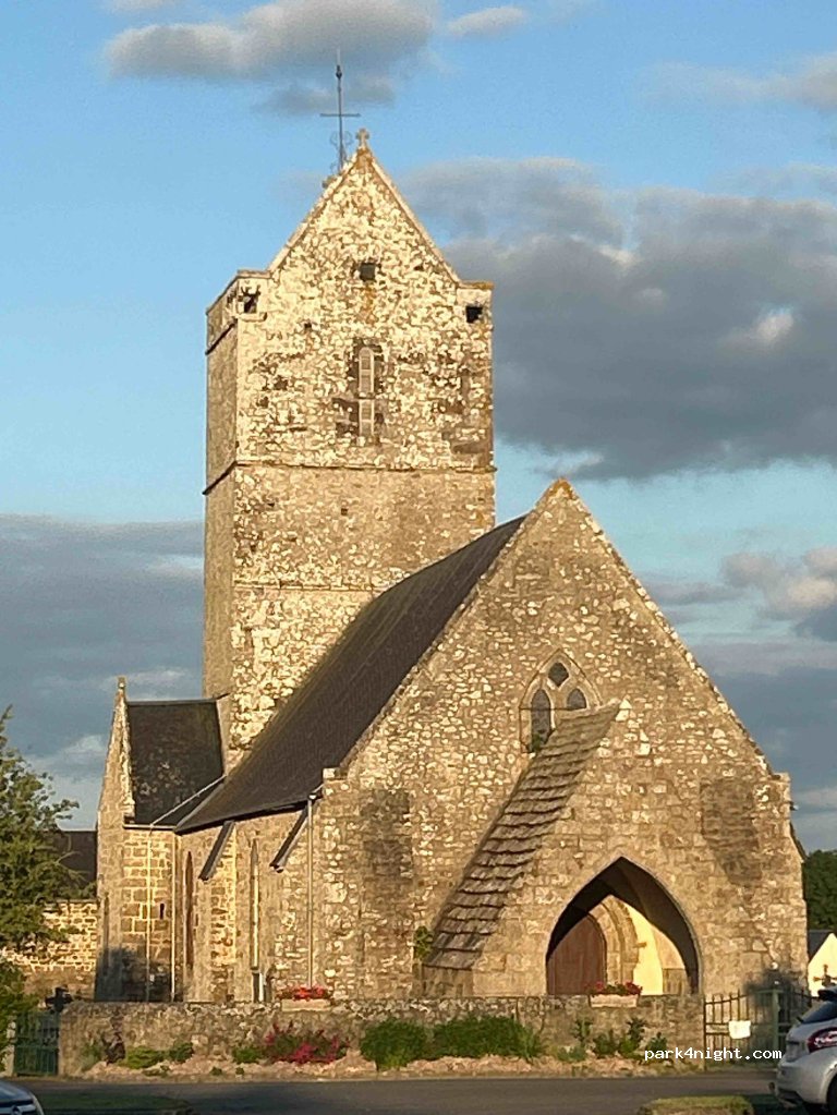 (50300) Le Val-Saint-Père - 4 Rue Saint-Pierre — foto 4