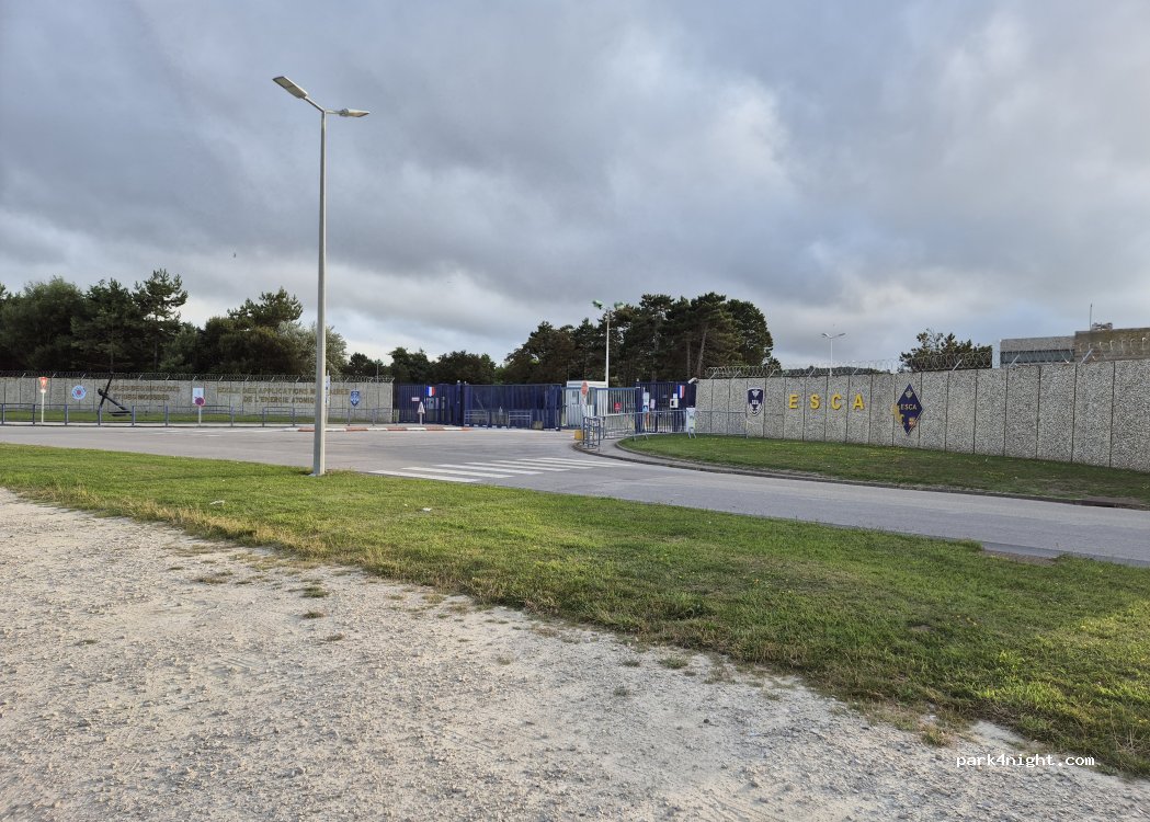(50460) Cherbourg-en-Cotentin - Rue du Port — foto 3