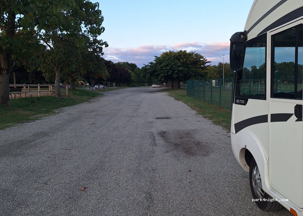 (38440) Saint-Jean-de-Bournay - Rue du Boulodrome — foto