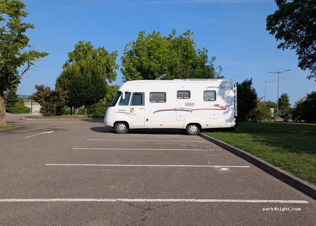 (10430) Rosières-près-Troyes - Chemin des Baudes — foto