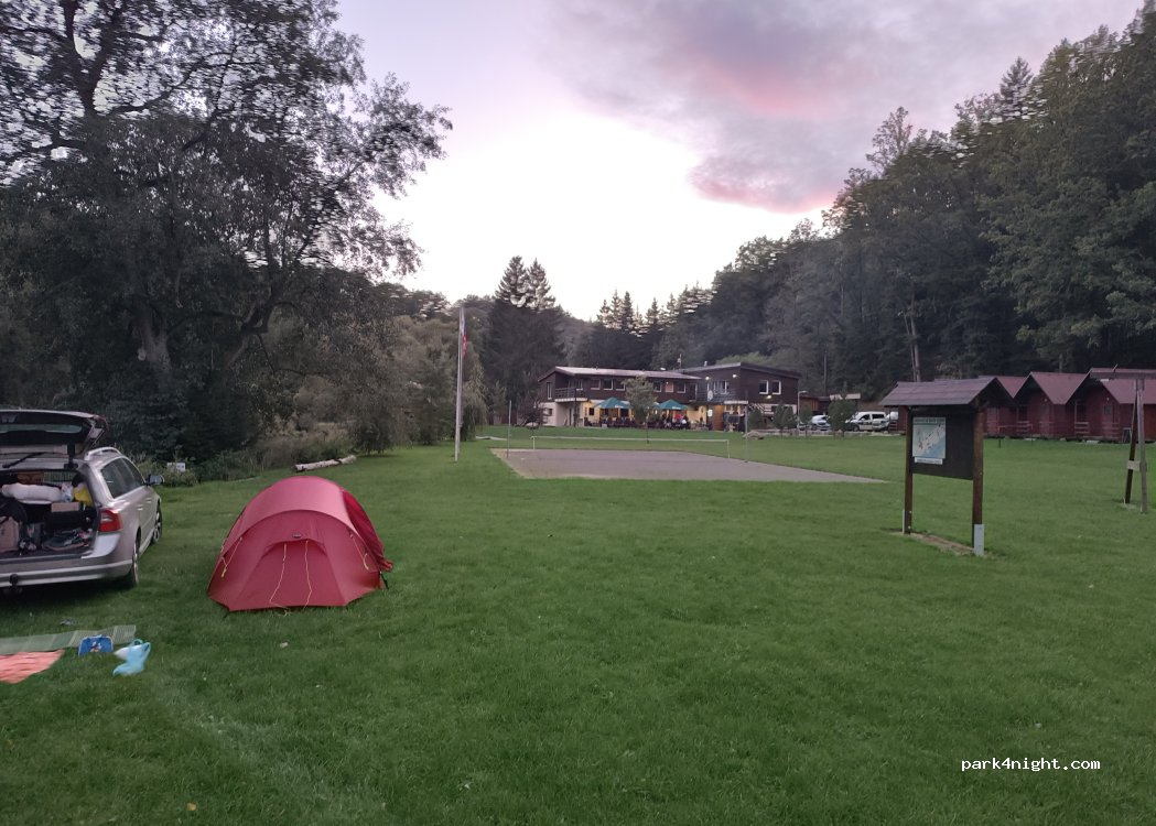 Pionýrák Bartoň - Penzion a kemp — foto