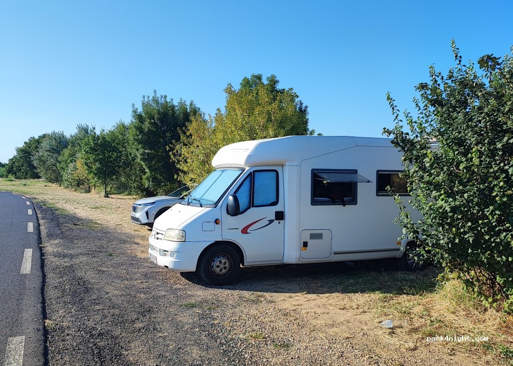 (34480) Pouzolles - Route de Margon — foto