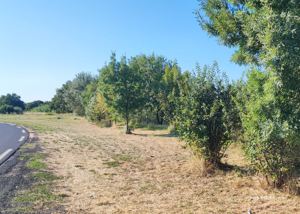 (34480) Pouzolles - Route de Margon — foto 2