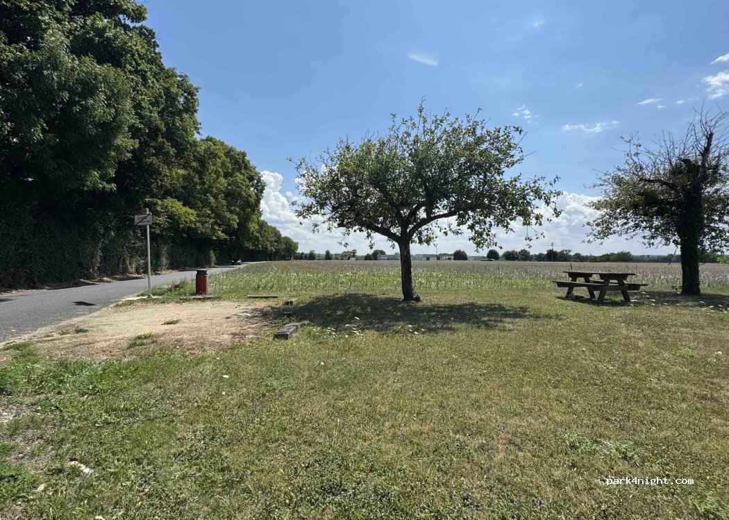 (01160) Saint-Martin-du-Mont - Chemin de la Roche — foto 2