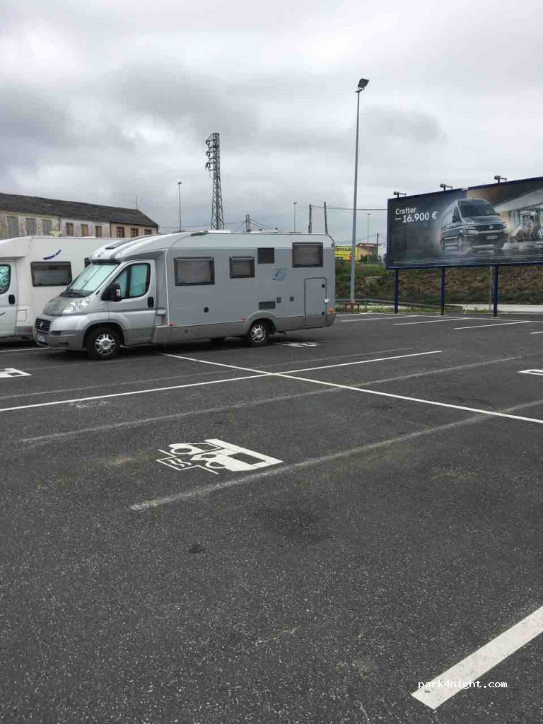 (27710) Ribadeo - 476-528 Avenida da Mariña — foto 2