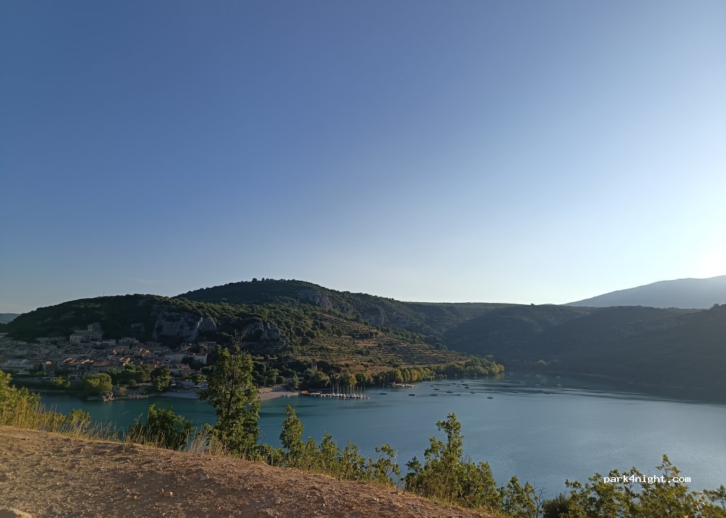 (04500) Sainte-Croix-du-Verdon - D 111 — foto