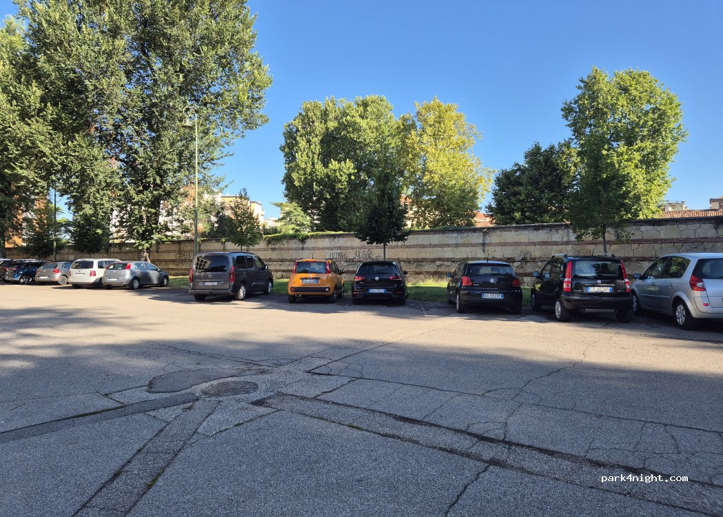 (37123) Verona - Piazza Arsenale — foto
