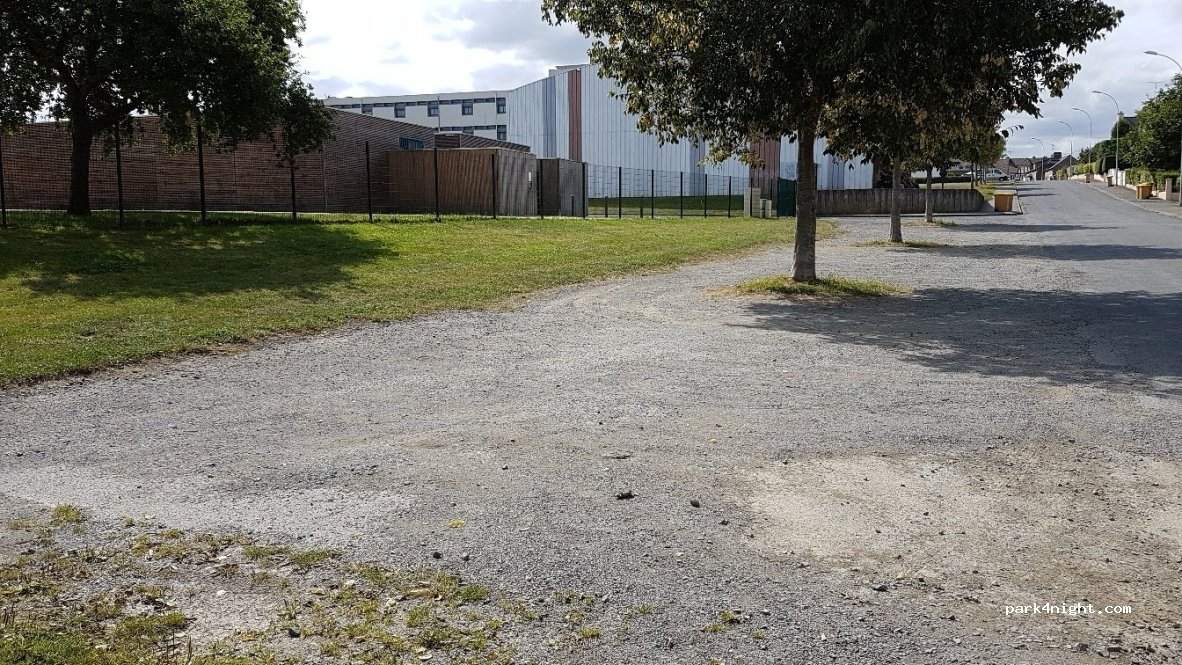(22000) Saint-Brieuc - 8 Rue de la Roche Jano — foto