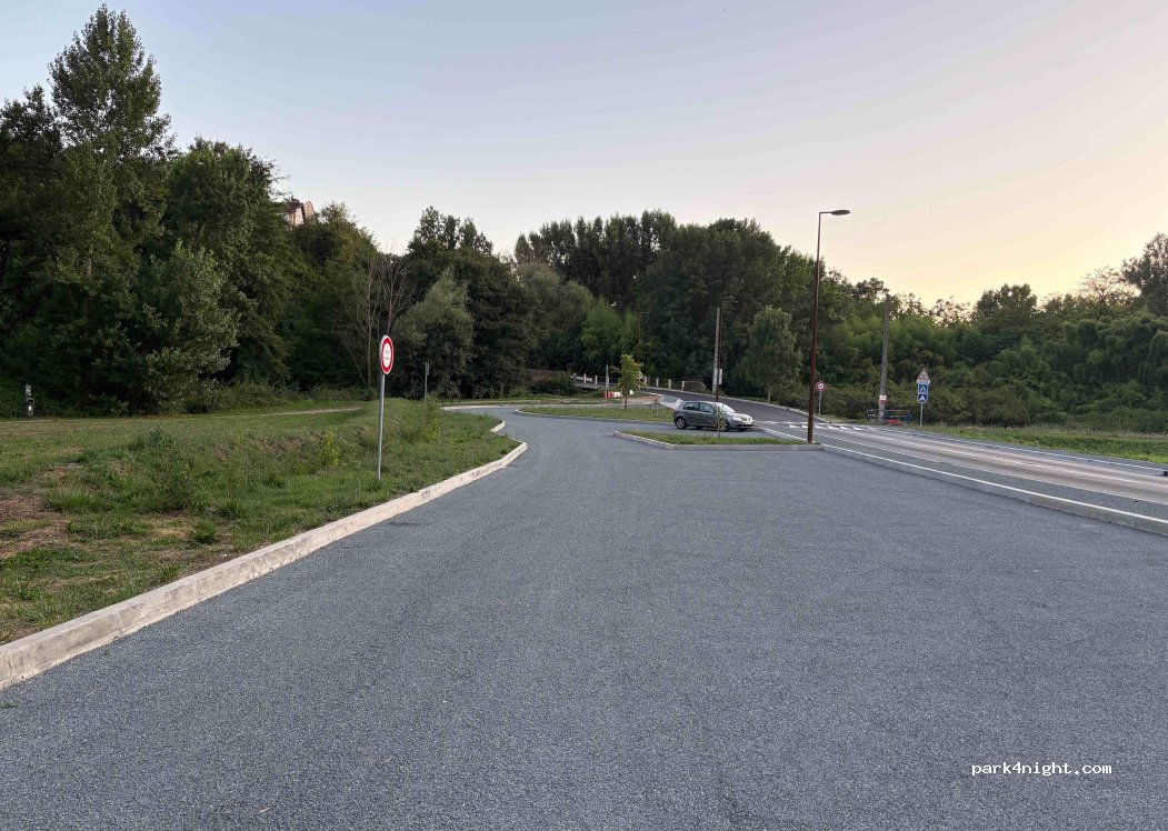(81380) Lescure-d'Albigeois - Route de la Barrière — foto 3