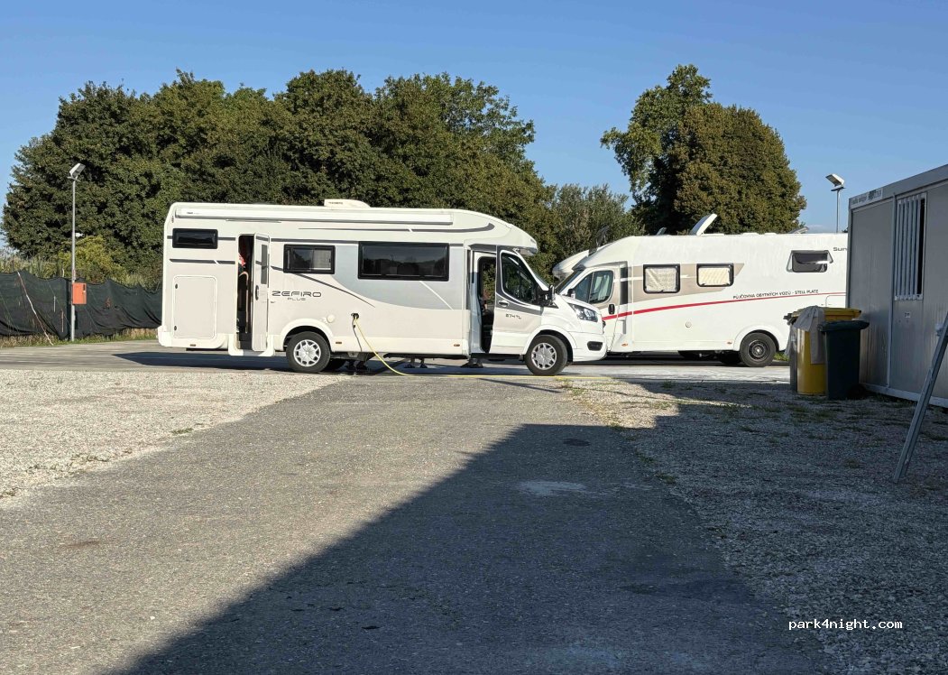 Area parking como sud — foto 3