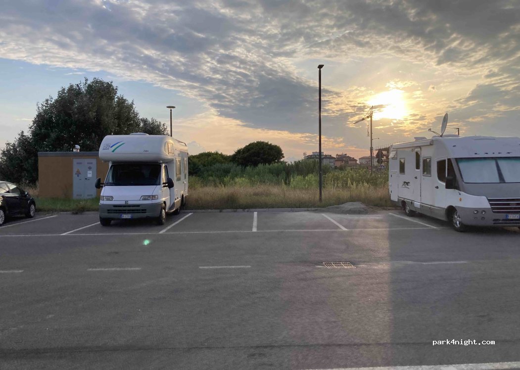 (30015) Chioggia - Unnamed Road — foto 4