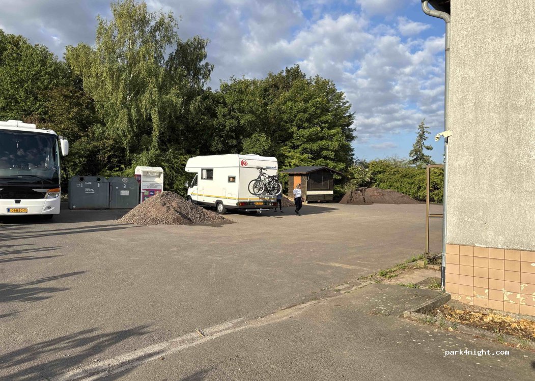 (55452) Rümmelsheim - Zum Sportplatz — foto 3