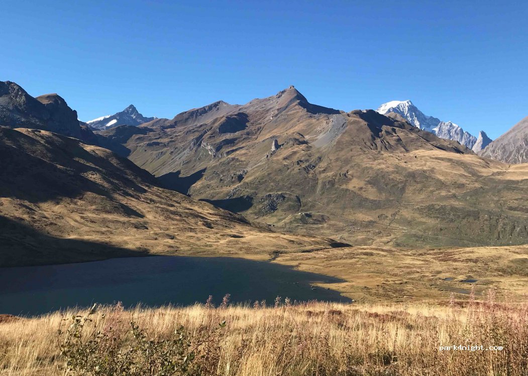 (11016) La Thuile - 13 Strada Statale 26 della Valle d'Aosta — foto 2