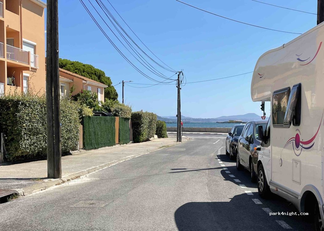 (83500) La Seyne-sur-Mer - Rue Pr Raphaël Dubois — foto