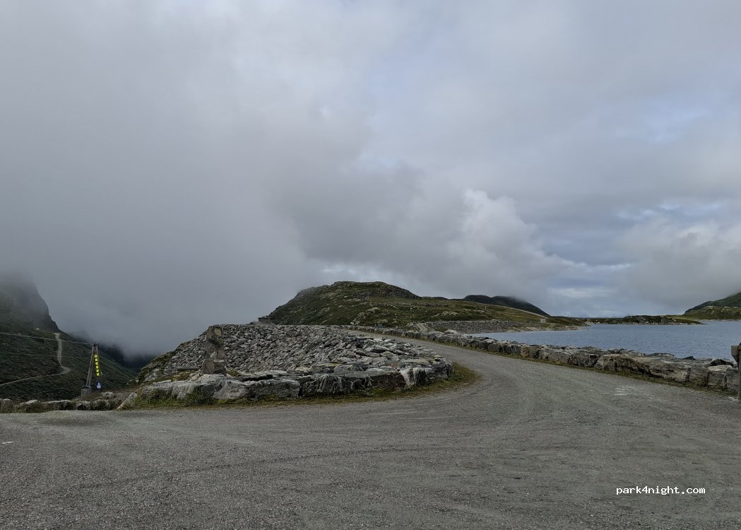 (6893) Vik i Sogn - — foto