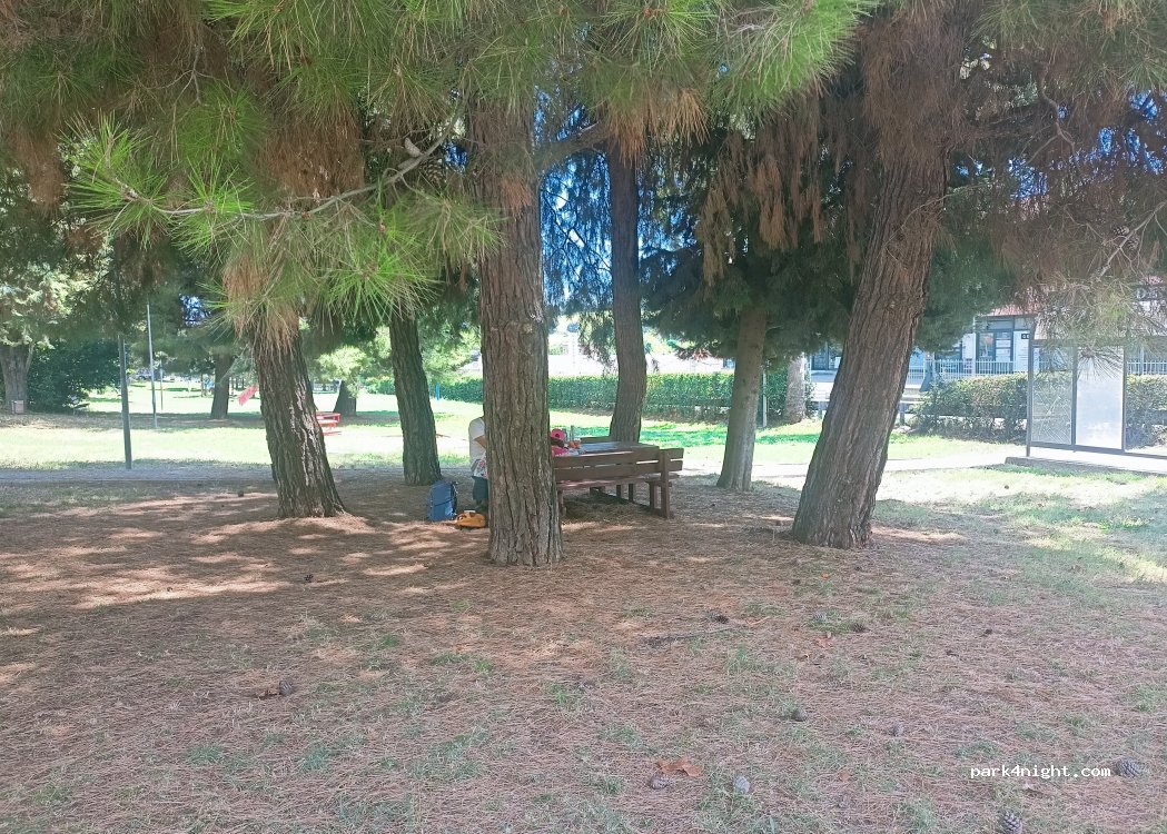 (60025) Loreto - Via Antonio Graziosi — foto 4