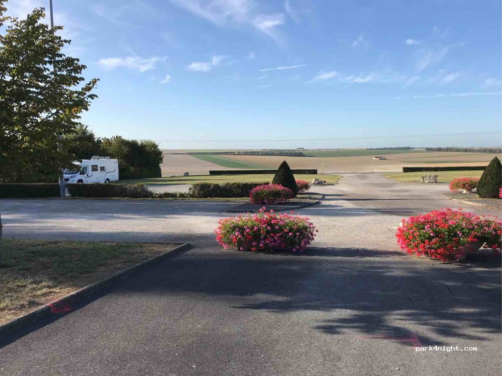 (51460) L'Épine - Mont Hury — foto 2