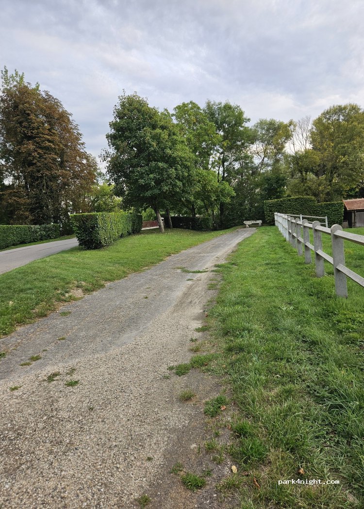 (10380) Boulages - Place du Général Patton — foto 3