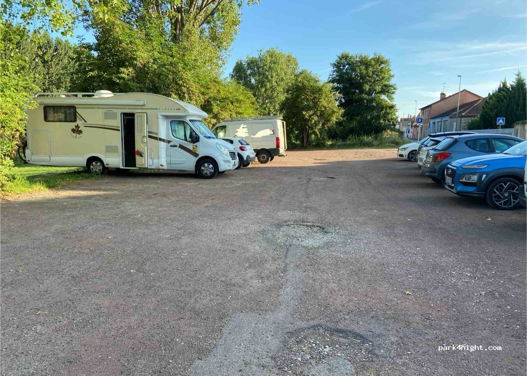 (71100) Chalon-sur-Saône - Rue Julien Leneveu — foto 2