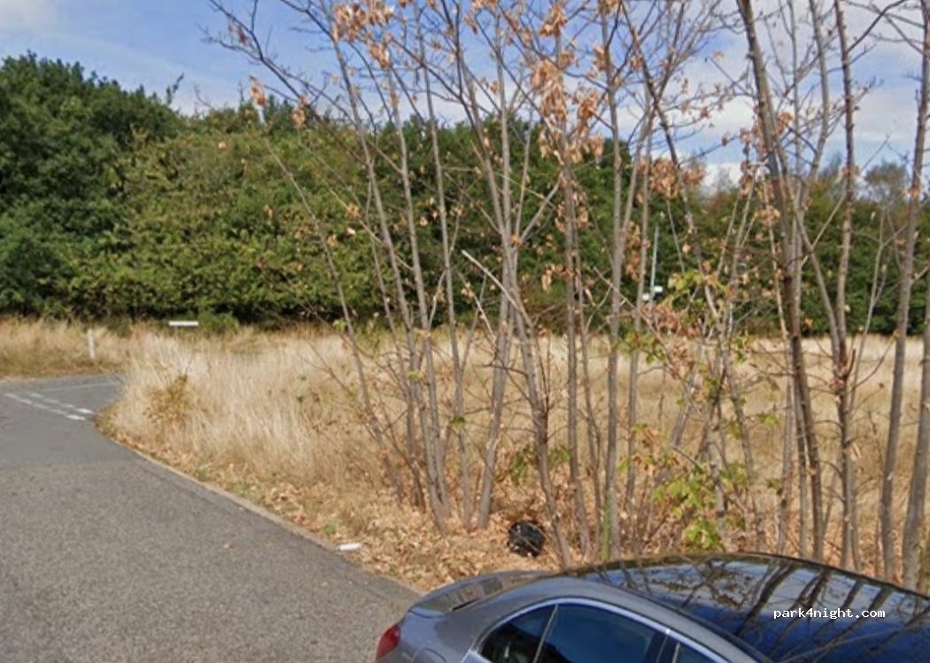 (IG9 5RF) Epping Forest - Roebuck Lane — foto 2