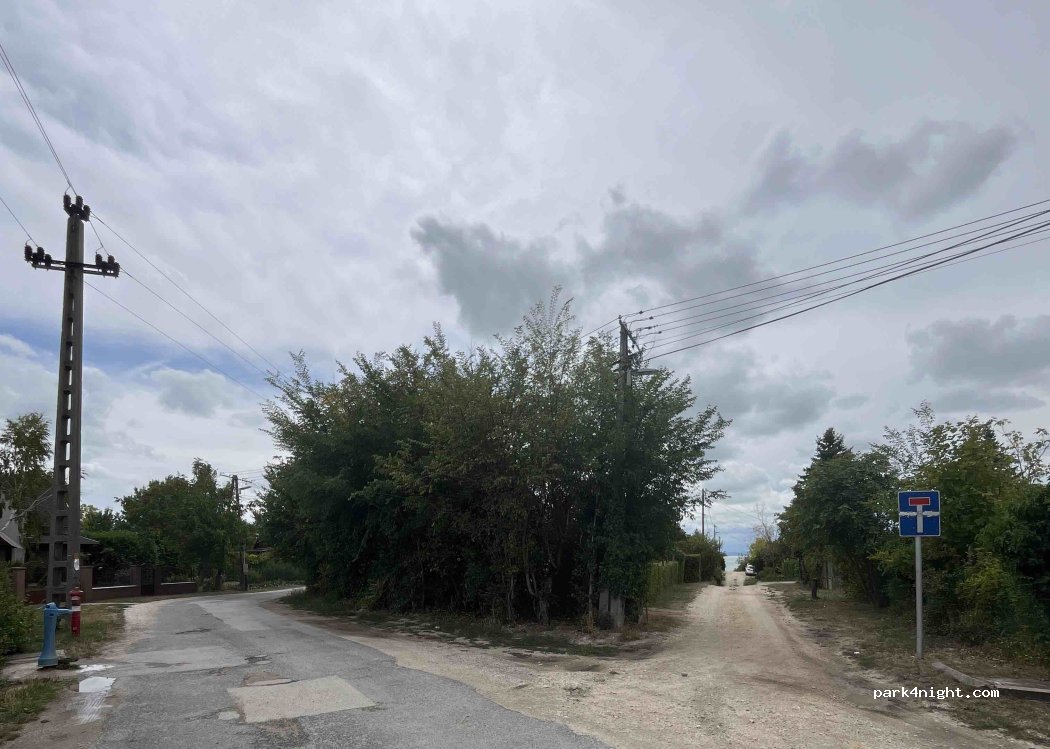(8175) Balatonfűzfő - Kilátó utca — foto 2