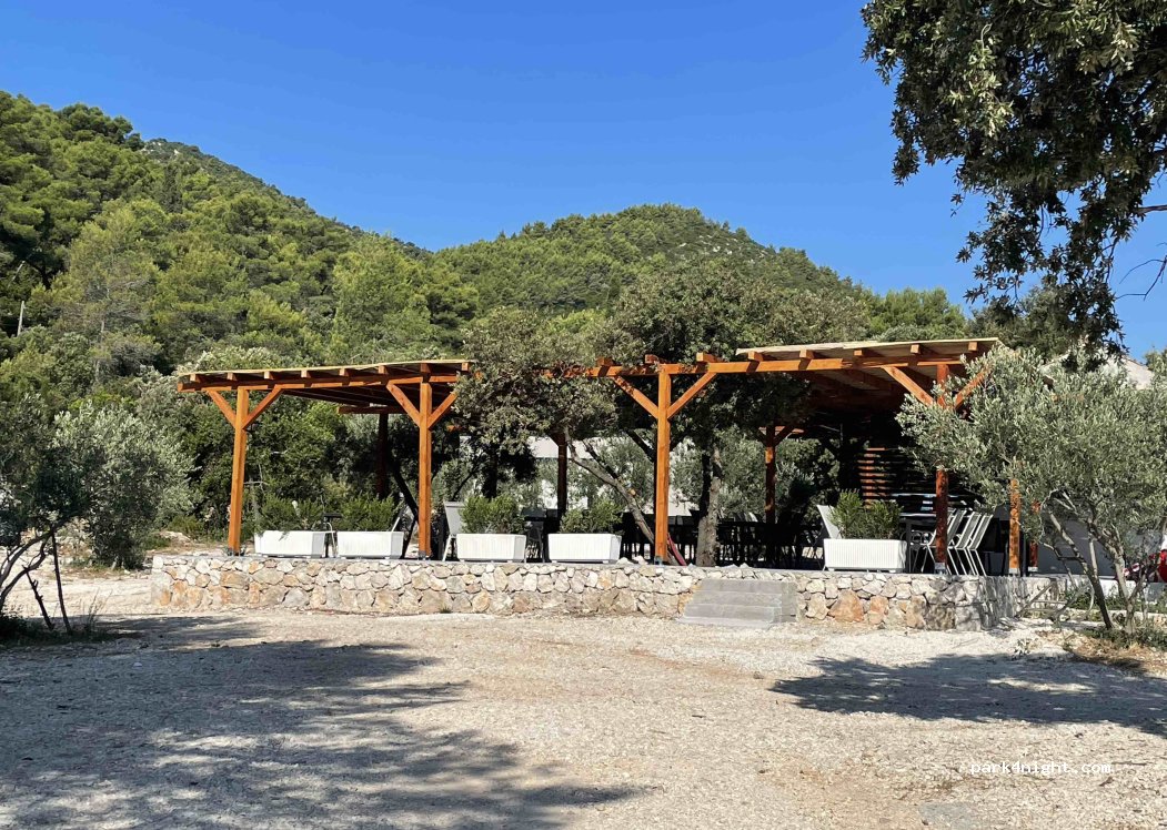 Beach bar NIKI & camp parking — foto 2