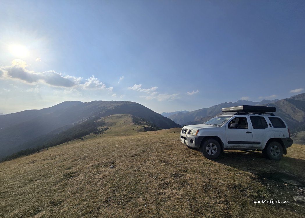 () Omalo - To Nakle Kholi Pass — foto