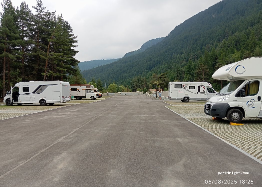 Area sosta Camper Cesana Torinese — foto 4