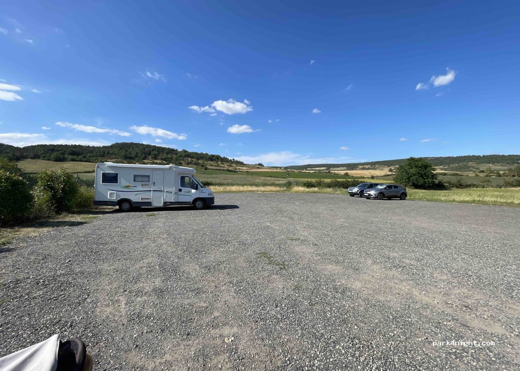 (63340) Boudes - Unnamed Road — foto 2