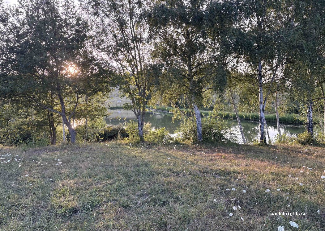 (63160) Glaine-Montaigut - D 135 — foto