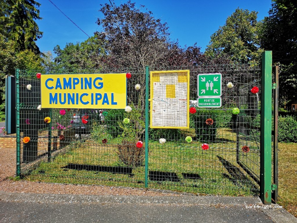 Camping municipal — foto