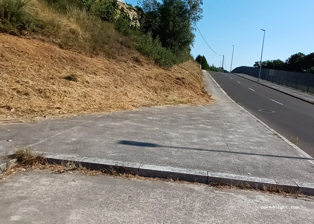 (15783) Santiago de Compostela - Rúa Raimundo García Rodríguez Borobo — foto 4