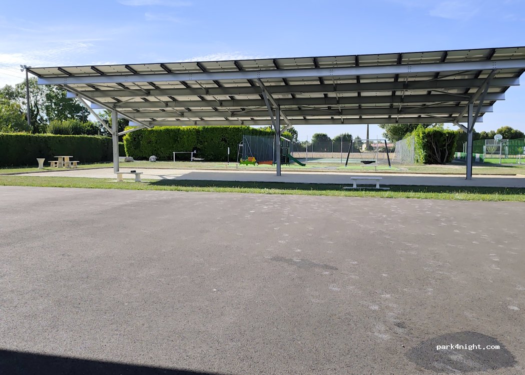 (17380) Landes - Rue du Stade — foto