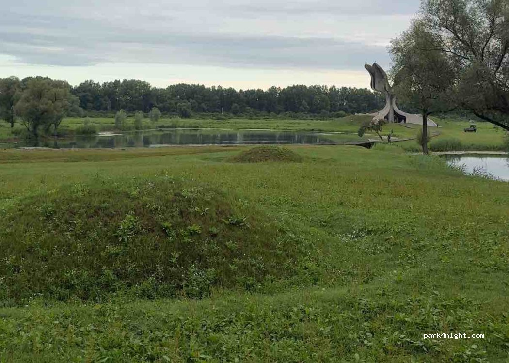 (44324) Jasenovac - D47 — foto