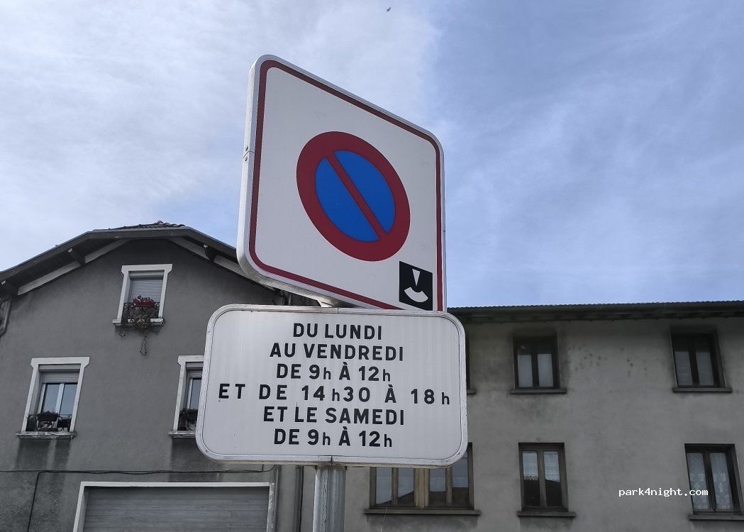 (01450) Poncin - Rue de la Première Armee Française Rhin-Danube — foto 2