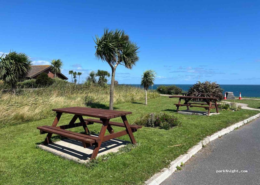 (Y35 F583) Rosslare Harbour - Saint Martin's Road — foto 2