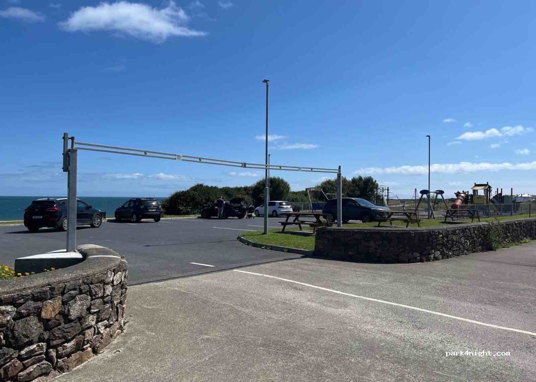 (Y35 F583) Rosslare Harbour - Saint Martin's Road — foto 3