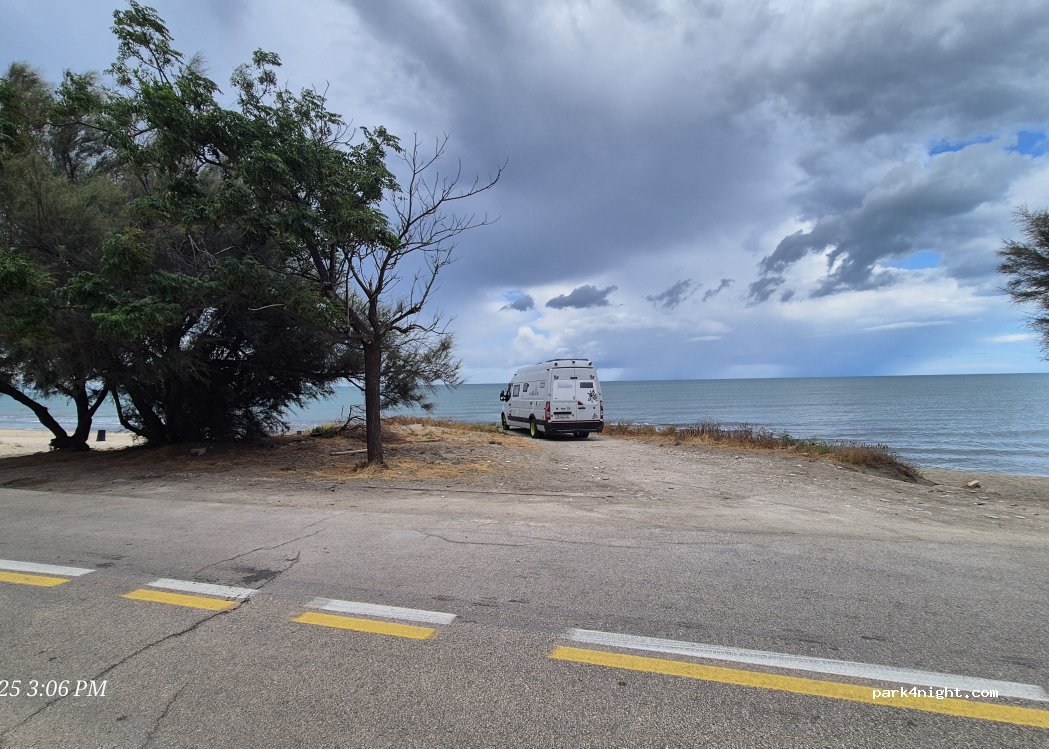 (76121) Barletta - Lungomare Pietro Paolo Mennea — foto