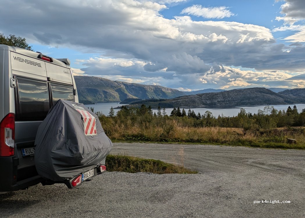 (8890) Leirfjord - Tømmervikveien — foto